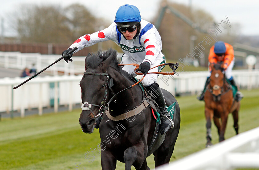 Monmiral-0006 
 MONMIRAL (Harry Cobden) wins The Doom Bar Anniversary 4-y-o Juvenile Hurdle
Aintree 8 Apr 2021 - Pic Steven Cargill / Racingfotos.com