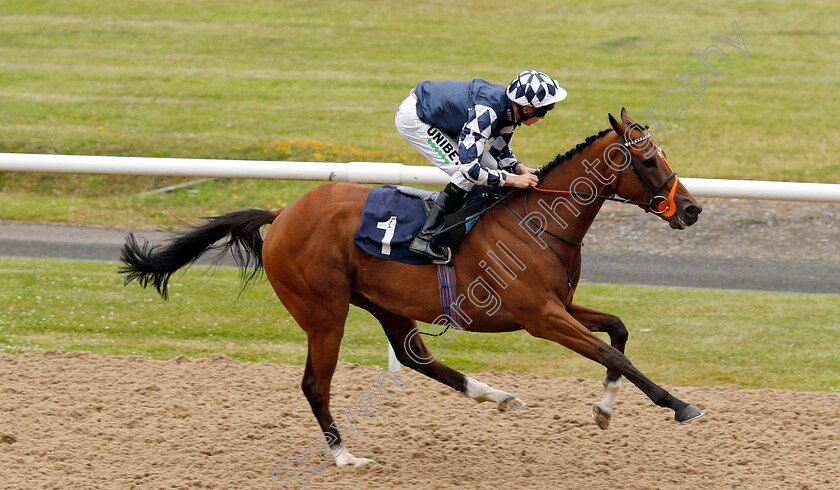 Hydroplane-0004 
 HYDROPLANE (Luke Morris) wins The Sky Sports Racing On Virgin 535 Handicap
Wolverhampton 17 Jul 2019 - Pic Steven Cargill / Racingfotos.com