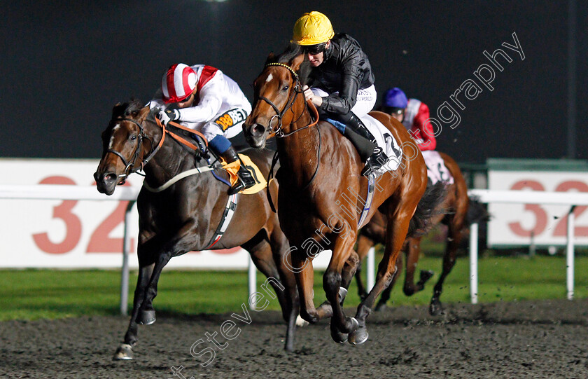 Fille-De-Reve-0003 
 FILLE DE REVE (right, Pat Cosgrave) beats LIGHT RELIEF (left) in The 32Red On The App Store Fillies Novice Stakes Div1 Kempton 18 Oct 2017 - Pic Steven Cargill / Racingfotos.com