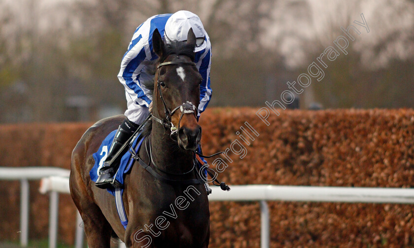 Shouldering-0001 
 SHOULDERING (Jamie Spencer)
Kempton 31 Mar 2021 - Pic Steven Cargill / Racingfotos.com