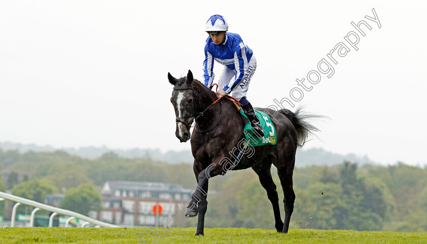 Morando-0001 
 MORANDO (Oisin Murphy) Sandown 27 Apr 2018 - Pic Steven Cargill / Racingfotos.com