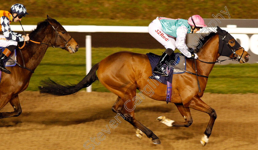 Star-Archer-0005 
 STAR ARCHER (Josephine Gordon) beats SAM MISSILE (left) in The Betway Novice Stakes Wolverhampton 15 Jan 2018 - Pic Steven Cargill / Racingfotos.com