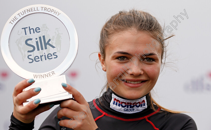 Megan-Nicholls-0008 
 MEGAN NICHOLLS wiiner of The Silk Series, Doncaster 14 Sep 2017 - Pic Steven Cargill / Racingfotos.com