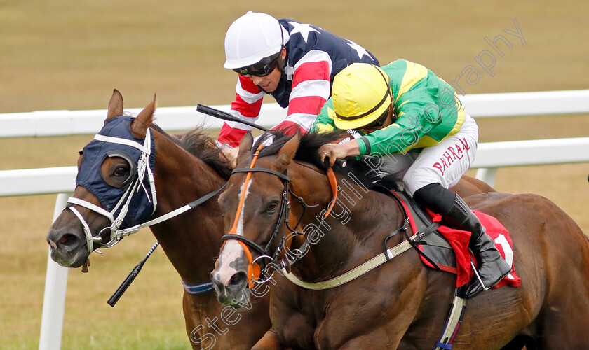 Recon-Mission-0004 
 RECON MISSION (right, Tom Marquand) beats IMPEACH (left) in The Oxshott Handicap
Sandown 21 Jul 2022 - Pic Steven Cargill / Racingfotos.com