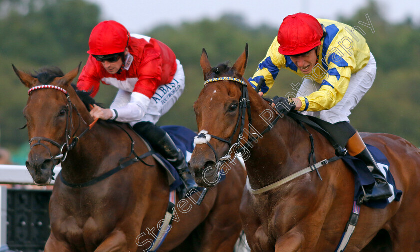 Poptronic-0007 
 POPTRONIC (right, Sam James) beats ROGUE MILLENNIUM (left) in The Jenningsbet Hoppings Fillies Stakes
Newcastle 24 Jun 2022 - Pic Steven Cargill / Racingfotos.com