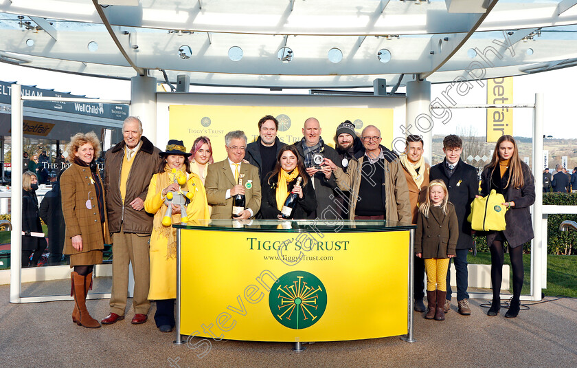 Corach-Rambler-0009 
 Presentation for The Tiggys Trust Novices Limited Handicap Chase won by CORACH RAMBLER
Cheltenham 10 Dec 2021 - Pic Steven Cargill / Racingfotos.com