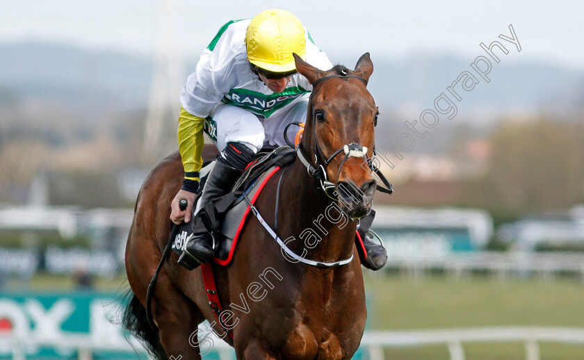 Three-Stripe-Life-0008 
 THREE STRIPE LIFE (Davy Russell) wins The Betway Mersey Novices Hurdle
Aintree 9 Apr 2022 - Pic Steven Cargill / Racingfotos.com