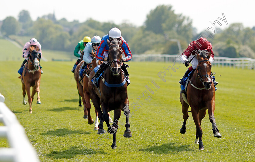 Croeso-Cymraeg-0006 
 CROESO CYMRAEG (left, Dougie Costello) beats THE CITY'S PHANTOM (right) in The Leicester Students Handicap
Leicester 1 Jun 2021 - Pic Steven Cargill / Racingfotos.com