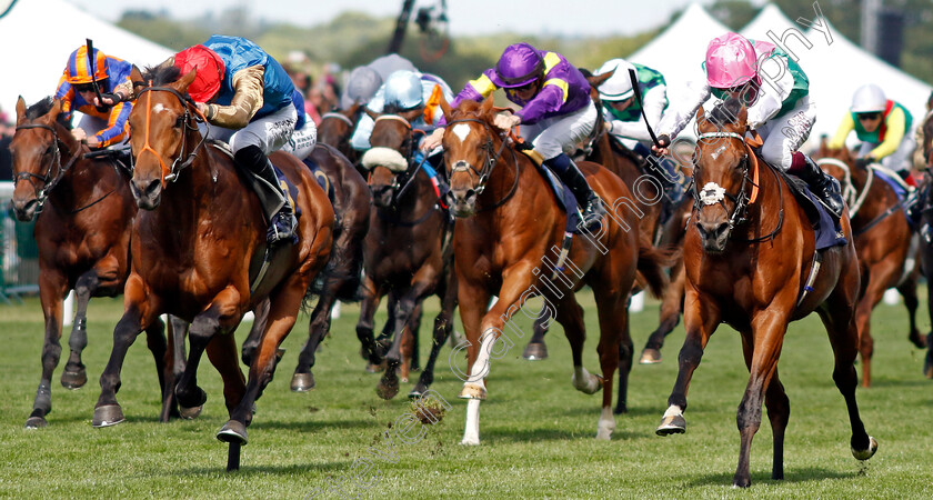 Haatem-0001 
 HAATEM (left, James Doyle) beats KIKKULI (right) in The Jersey Stakes
Royal Ascot 22 Jun 2024 - Pic Steven Cargill / Racingfotos.com