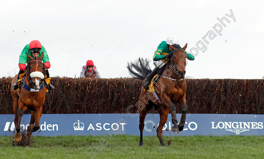 Fakir-D Oudairies-0004 
 FAKIR D'OUDAIRIES (right, Mark Walsh) beats TWO FOR GOLD (left) in The Betfair Ascot Chase
Ascot 19 Feb 2022 - Pic Steven Cargill / Racingfotos.com