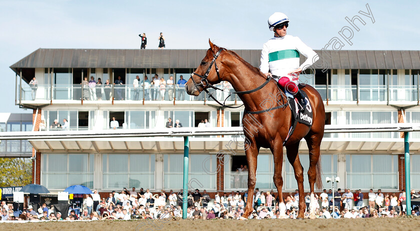 Wissahickon-0002 
 WISSAHICKON (Frankie Dettori)
Lingfield 19 Apr 2019 - Pic Steven Cargill / Racingfotos.com