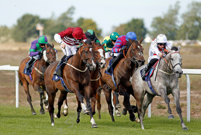 Capla-Huntress-0003 
 CAPLA HUNTRESS (Jack Mitchell) beats FUME (left) in The Watch Free Race Replays On attheraces.com Handicap
Yarmouth 28 Jul 2020 - Pic Steven Cargill / Racingfotos.com