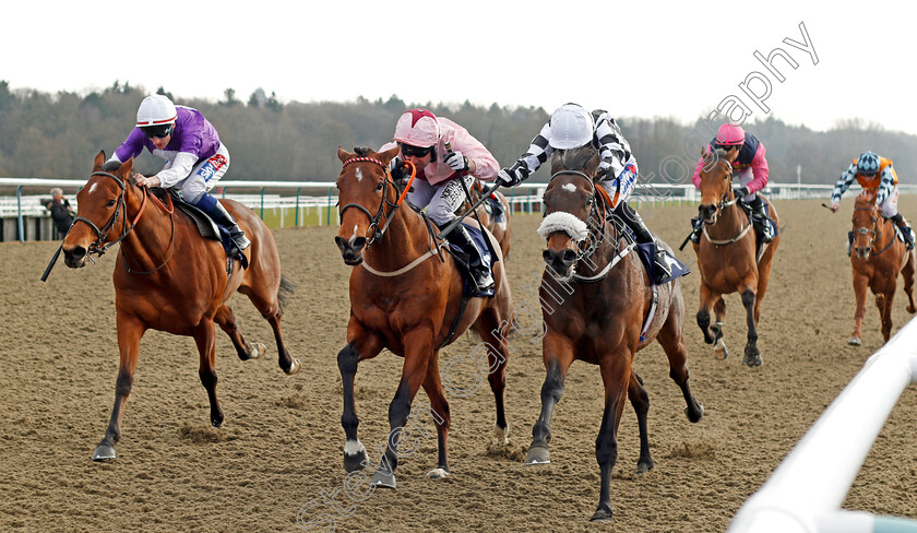 Mimram-0003 
 MIMRAM (centre, Robert Winston) beats ODDS ON OLI (right) and SOLID MAN (left) in The 32Red.com Handicap Lingfield 23 Feb 2018 - Pic Steven Cargill / Racingfotos.com