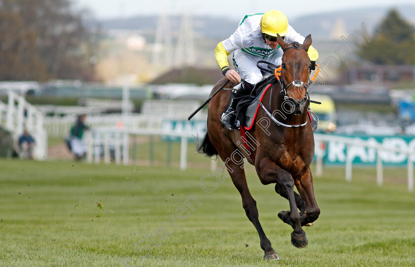 Three-Stripe-Life-0005 
 THREE STRIPE LIFE (Davy Russell) wins The Betway Mersey Novices Hurdle
Aintree 9 Apr 2022 - Pic Steven Cargill / Racingfotos.com