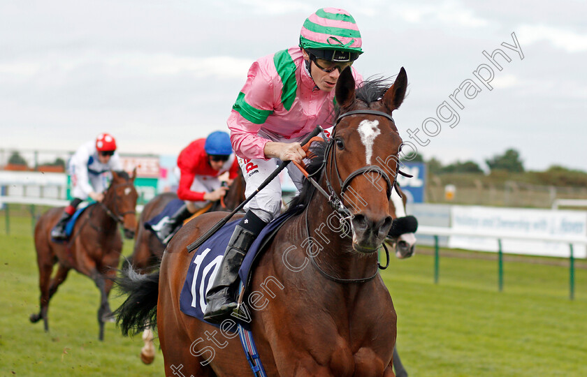 Lady-of-Shalott-0006 
 LADY OF SHALOTT (Jamie Spencer) wins The Breeders Backing Racing EBF Fillies Novice Stakes Div2 Yarmouth 24 Oct 2017 - Pic Steven Cargill / Racingfotos.com