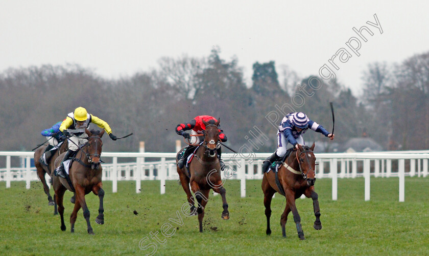 Jerrash-0001 
 JERRASH (Jamie Moore) beats GALIA DES LITEAUX (left) in The SBK British EBF National Hunt Novices Hurdle
Ascot 22 Jan 2022 - Pic Steven Cargill / Racingfotos.com