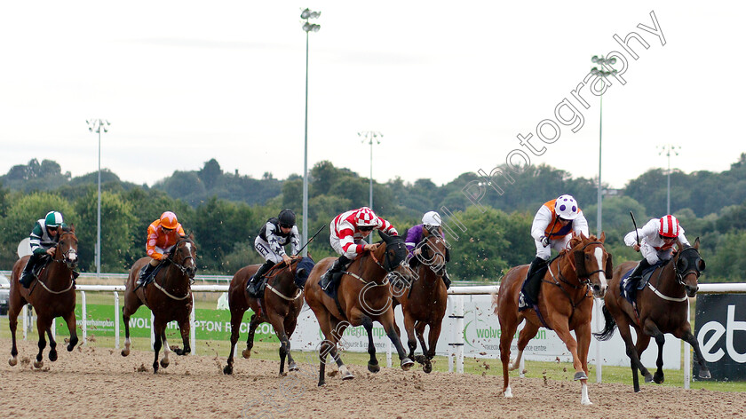 Golden-Parade-0001 
 GOLDEN PARADE (David Allan) wins The Grand Theatre Wolverhampton Handicap
Wolverhampton 17 Jul 2019 - Pic Steven Cargill / Racingfotos.com