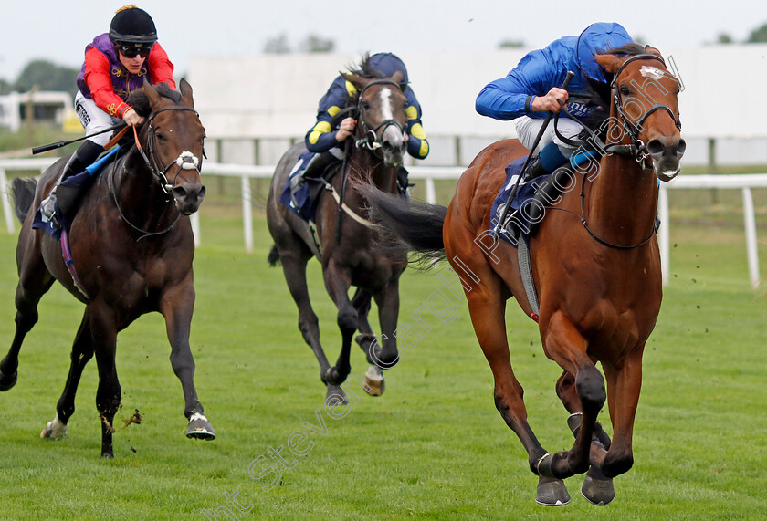 Edge-Of-Blue-0002 
 EDGE OF BLUE (William Buick) wins The EBF Future Stayers Maiden Stakes
Yarmouth 19 Sep 2023 - Pic Steven Cargill / Racingfotos.com