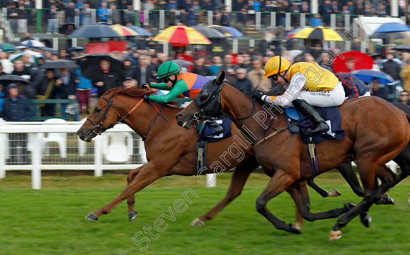 Araifjan-0003 
 ARAIFJAN (Grace McEntee) beats INVINCIBLE LARNE (right) in The Follow @attheraces On Twitter Handicap
Yarmouth 14 Sep 2021 - Pic Steven Cargill / Racingfotos.com