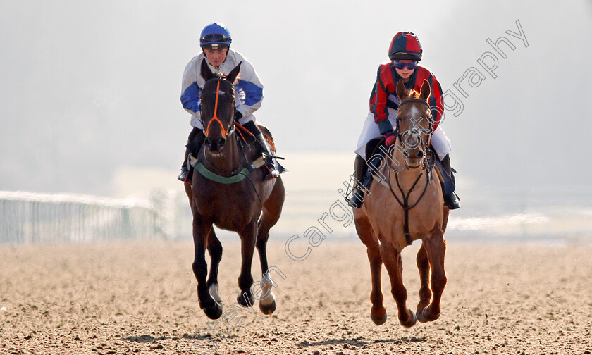 Lily-Clare-0002 
 Ten year old LILY CLARE (right) riding HONKY TONK GIRL beats FLO TINAWAY (Hollie Doyle) in a 6f race supported by the Dreams Come True charity, Lingfield 24 Feb 2018 - Pic Steven Cargill / Racingfotos.com