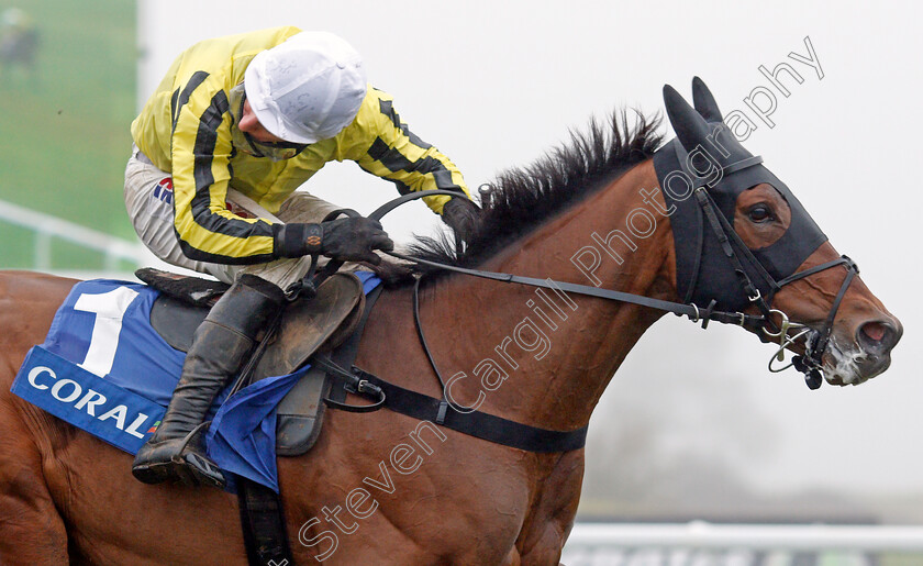 Allmankind-0006 
 ALLMANKIND (Harry Skelton) wins The Coral Finale Hurdle
Chepstow 27 Dec 2019 - Pic Steven Cargill / Racingfotos.com