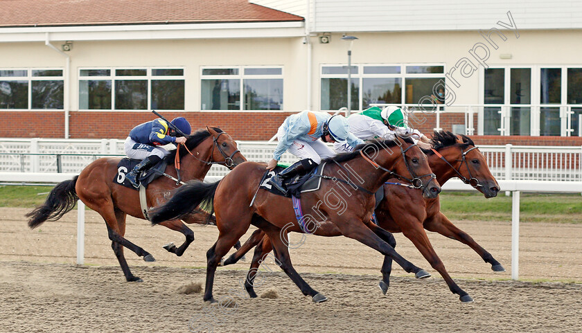 Royal-Musketeer-0003 
 ROYAL MUSKETEER (farside, Ben Curtis) beats DEWEY ROAD (nearside) in The British Stallion Studs EBF Novice Stakes
Chelmsford 22 Aug 2020 - Pic Steven Cargill / Racingfotos.com