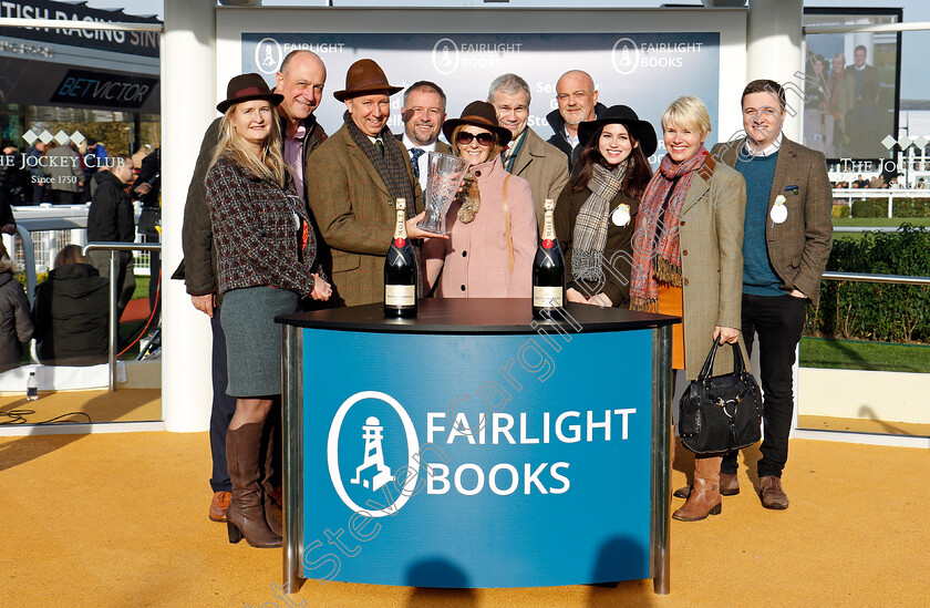 Magic-Dancer-0004 
 Presentation for The Fairlight Books Novices Handicap Hurdle Cheltenham 17 Nov 2017 - Pic Steven Cargill / Racingfotos.com