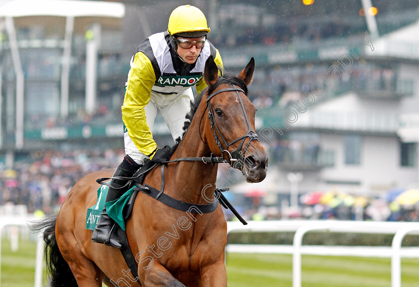 Galia-Des-Liteaux-0002 
 GALIA DES LITEAUX (Harry Skelton)
Aintree 14 Apr 2023 - Pic Steven Cargill / Racingfotos.com