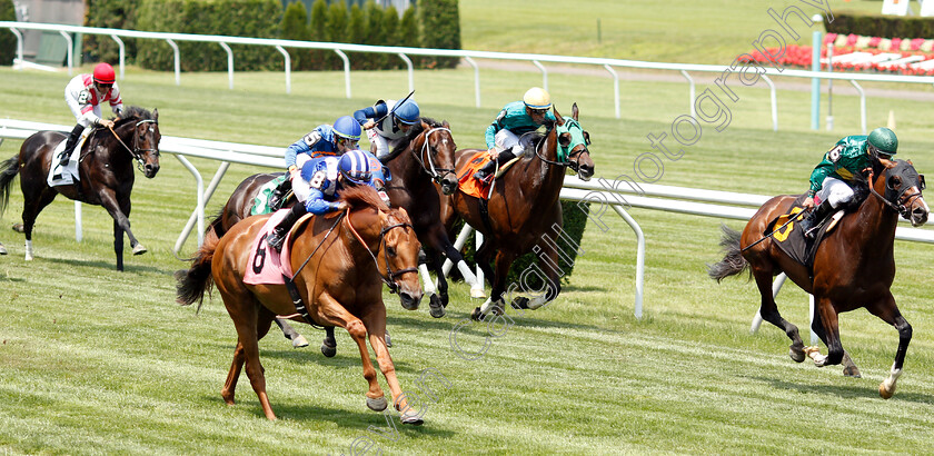 Almanaar-0001 
 ALMANAAR (left, Joel Rosario) beats TICONDEROGA (right) in Allowance Optional Claimer 
Belmont Park 8 Jun 2018 - Pic Steven Cargill / Racingfotos.com