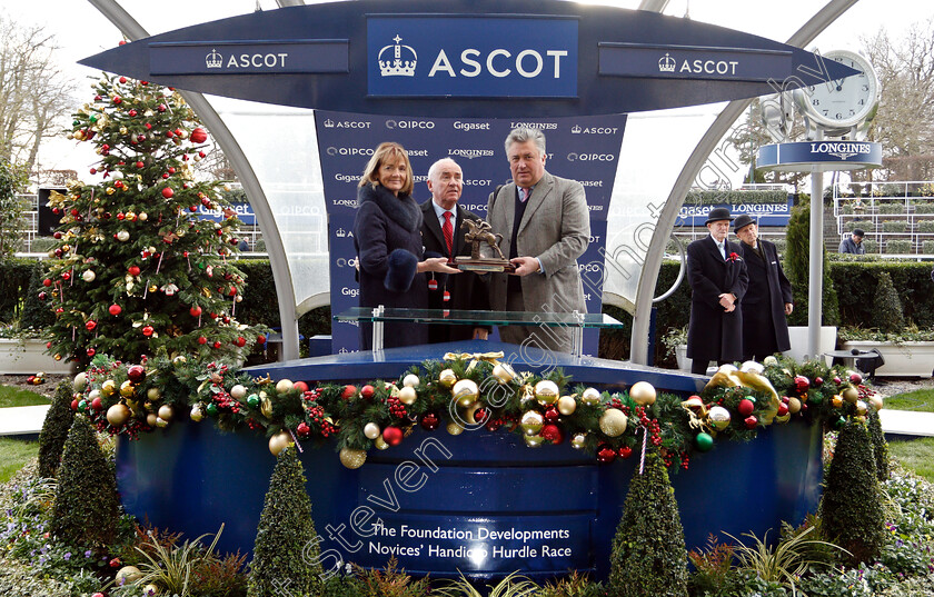 Casko-D Airy-0010 
 Presentation to Paul Nicholls for The Foundation Developments Novices Handicap Hurdle
Ascot 22 Dec 2018 - Pic Steven Cargill / Racingfotos.com