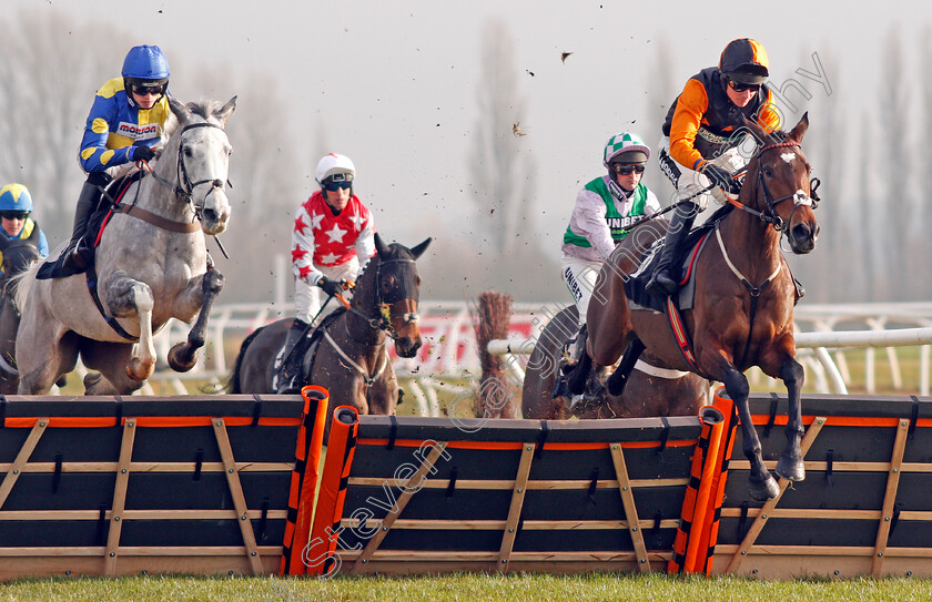 Valse-Au-Taillons-0001 
 VALSE AU TAILLONS (right, Tom Cannon) with SILVER FOREVER (left, Harry Cobden)
Newbury 30 Nov 2019 - Pic Steven Cargill / Racingfotos.com