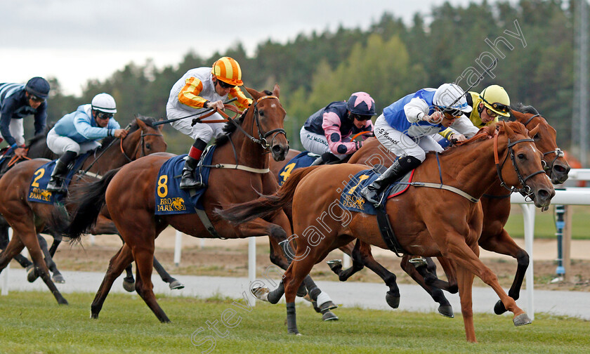 Appelina-0004 
 APPELINA (Jan-Erik Neuroth) beats MAAMORA (farside) and HATEYA (left) in The Lanwades Stud Stakes
Bro Park, Sweden 22 Sep 2019 - Pic Steven Cargill / Racingfotos.com