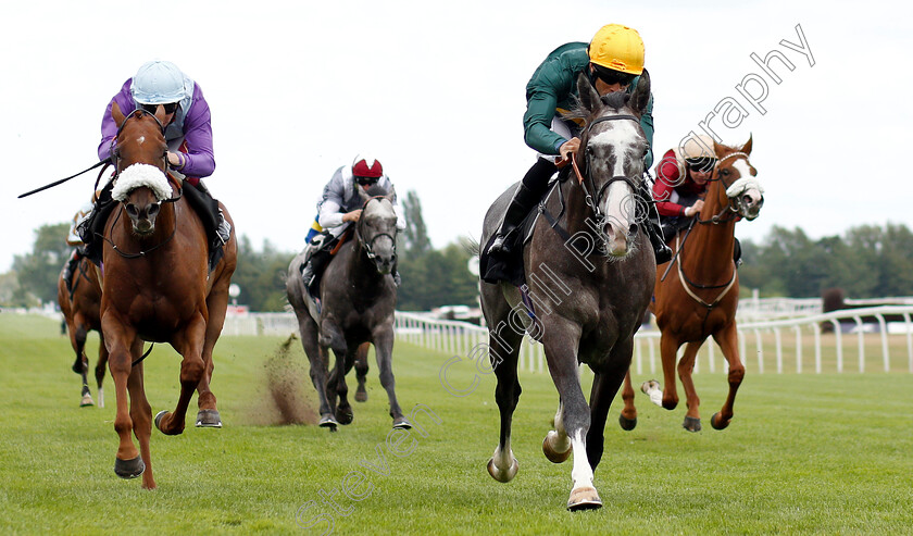 Chatham-House-0002 
 CHATHAM HOUSE (right, Sean Levey) beats STRICT TEMPO (left) in The Donnington Grove Veterinary Surgery Handicap
Newbury 6 Aug 2019 - Pic Steven Cargill / Racingfotos.com