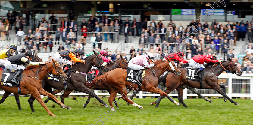 Pendleton-0005 
 PENDLETON (11, Callum Rodriguez) beats TERUNTUM STAR (centre) in The McGee Group Handicap
Ascot 5 Oct 2019 - Pic Steven Cargill / Racingfotos.com