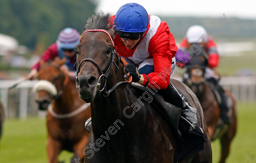 Twilight-Calls-0003 
 TWILIGHT CALLS (David Probert) wins The Moet & Chandon Handicap
Newmarket 9 Jul 2021 - Pic Steven Cargill / Racingfotos.com