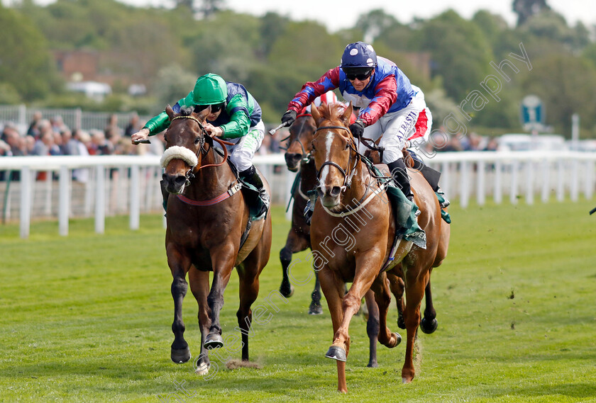 Cruyff-Turn-0003 
 CRUYFF TURN (right, David Allan) beats BRUNCH (left) in The Paddy Power Hambleton Handicap
York 12 May 2022 - Pic Steven Cargill / Racingfotos.com