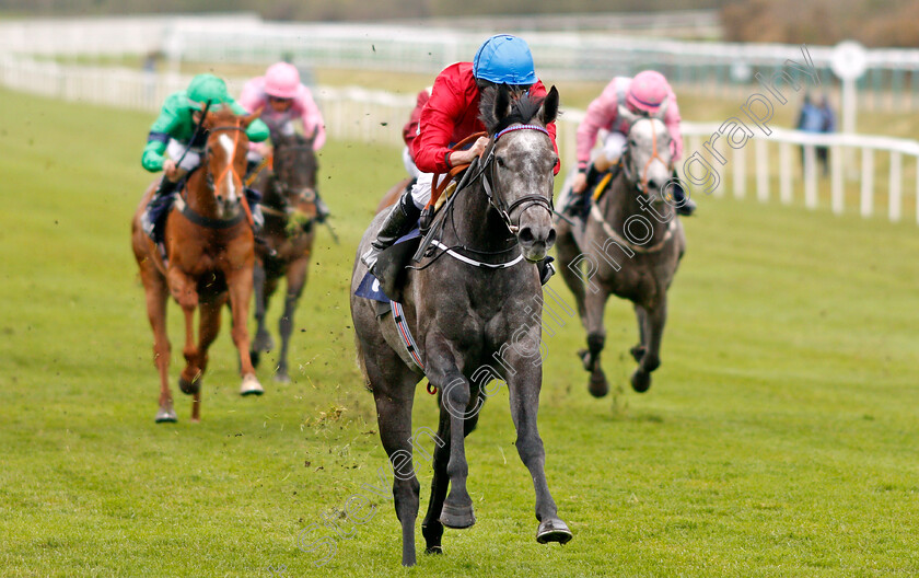 Cloudy-Dawn-0005 
 CLOUDY DAWN (Ryan Moore) wins The Enjoy Horse Racing Promotions At Novibet Fillies Novice Stakes
Lingfield 8 May 2021 - Pic Steven Cargill / Racingfotos.com