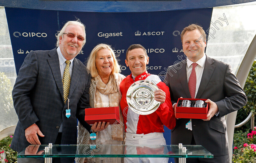 Nobly-Born-0010 
 Presentation for The Original Harrogate Water Handicap Ascot 6 Oct 2017 - Pic Steven Cargill / Racingfotos.com