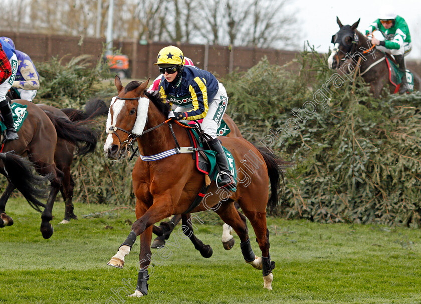 Clondaw-Westie-0002 
 CLONDAW WESTIE (Izzie Marshall)
Aintree 8 Apr 2021 - Pic Steven Cargill / Racingfotos.com