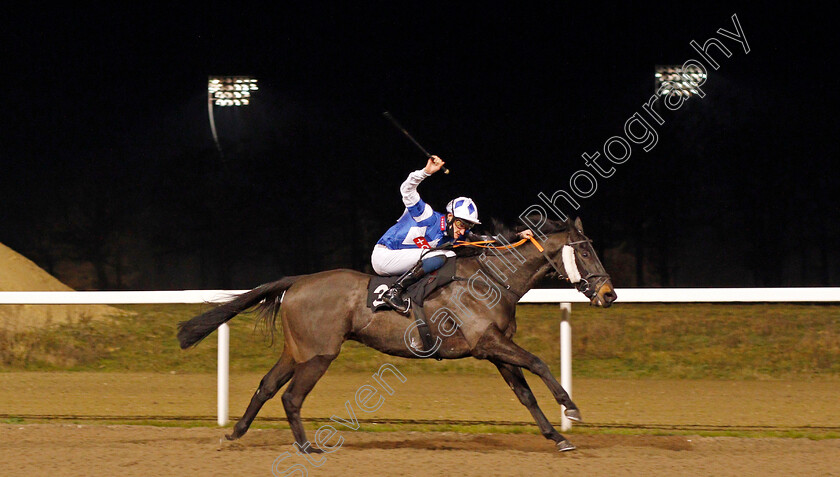 Bayston-Hill-0003 
 BAYSTON HILL (Daniel Muscutt) wins The tote.co.uk Now Never Beaten By SP Handicap Div1
Chelmsford 27 Nov 2020 - Pic Steven Cargill / Racingfotos.com