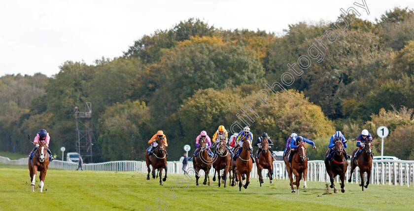 Autumn-Twilight-0001 
 AUTUMN TWILIGHT (left, Kieran Shoemark) wins The Byerley Stud British EBF Novice Stakes Div1
Salisbury 1 Oct 2020 - Pic Steven Cargill / Racingfotos.com