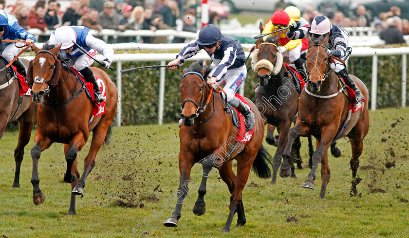 High-Acclaim-0004 
 HIGH ACCLAIM (right, David Probert) beats HUMBERT (left) in The 32Red.com Spring Mile Handicap Doncaster 24 Mar 2018 - Pic Steven Cargill / Racingfotos.com