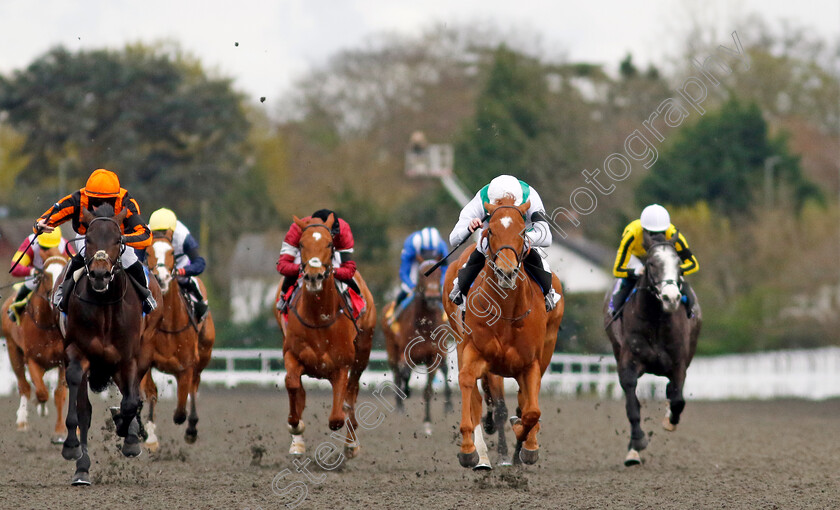 Mighty-Nebula-0006 
 MIGHTY NEBULA (right, James Doyle) beats ASIMOV (left) in The Unibet More Boosts In More Races Maiden Stakes Div2
Kempton 3 Apr 2024 - Pic Steven Cargill / Racingfotos.com