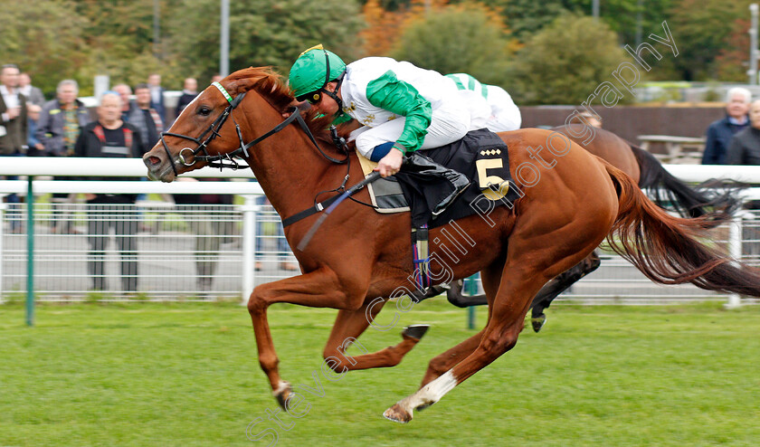 Zebelle-0004 
 ZEBELLE (William Buick) wins The Anderson Green Nursery
Nottingham 13 Oct 2021 - Pic Steven Cargill / Racingfotos.com