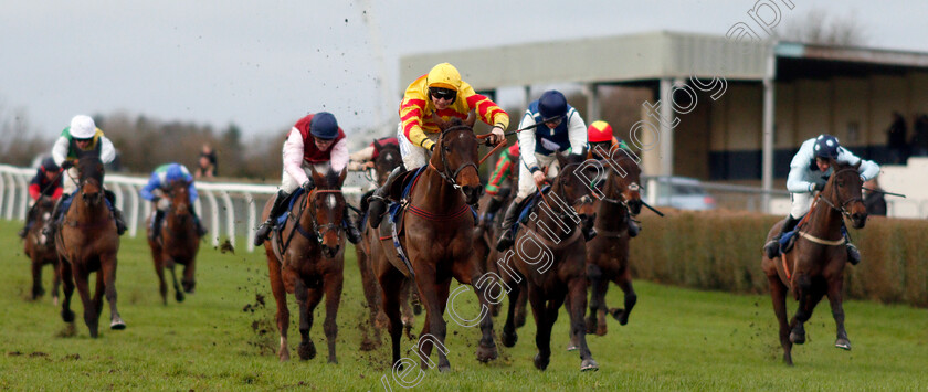 Runswick-Bay-0001 
 RUNSWICK BAY (Ben Jones) wins The Towergate Caravan Insurance Standard Open National Hunt Flat Race
Wincanton 30 Jan 2020 - Pic Steven Cargill / Racingfotos.com