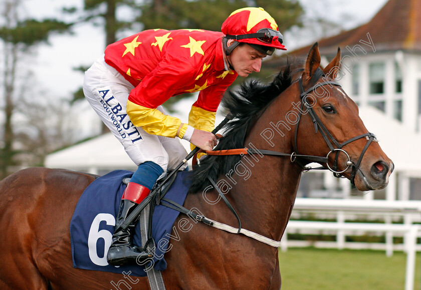 Pawpaw-0001 
 PAWPAW (Adam Kirby)
Lingfield 18 Dec 2019 - Pic Steven Cargill / Racingfotos.com