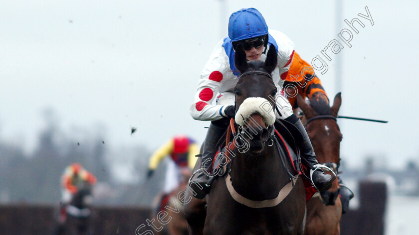 Clan-Des-Obeaux-0010 
 CLAN DES OBEAUX (Harry Cobden) wins The 32Red King George VI Chase
Kempton 26 Dec 2018 - Pic Steven Cargill / Racingfotos.com