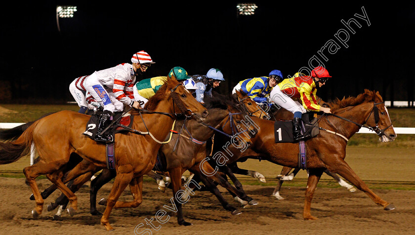 Secret-Art-0001 
 SECRET ART (Rhys Clutterbuck) leads COURTSIDE (2) and the field
Chelmsford 27 Nov 2020 - Pic Steven Cargill / Racingfotos.com