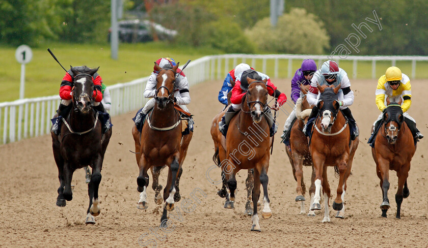 Captain-Ryan-0003 
 CAPTAIN RYAN (centre, Kieran Shoemark) beats RAABEH (left) and HYBA (2nd left) in The Like Wolverhampton Racecourse On Facebook Handicap
Wolverhampton 24 May 2021 - Pic Steven Cargill / Racingfotos.com