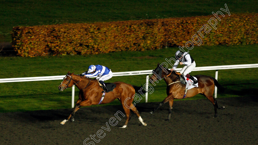 Johnny-Drama-0001 
 JOHNNY DRAMA (Silvestre De Sousa) beats VICTORY CHIME (right) in The Try Our New Super Boosts At Unibet Handicap
Kempton 2 Nov 2020 - Pic Steven Cargill / Racingfotos.com